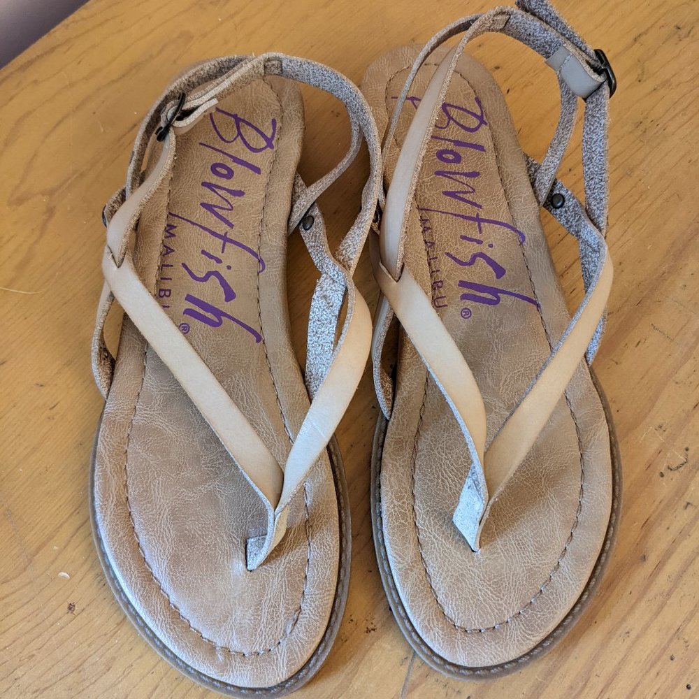 COPY - Thong Sandals Blowfish Nude sz 7.5